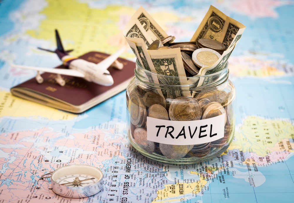 Traveling on a Budget: Tips for Enjoying Yourself Without Going Bankrupt -  Standout Blogger