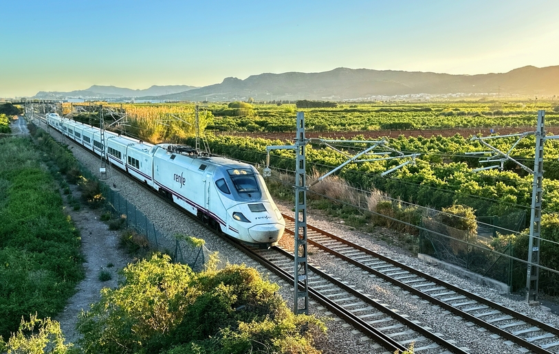 Spain public transport Backpacking Spain