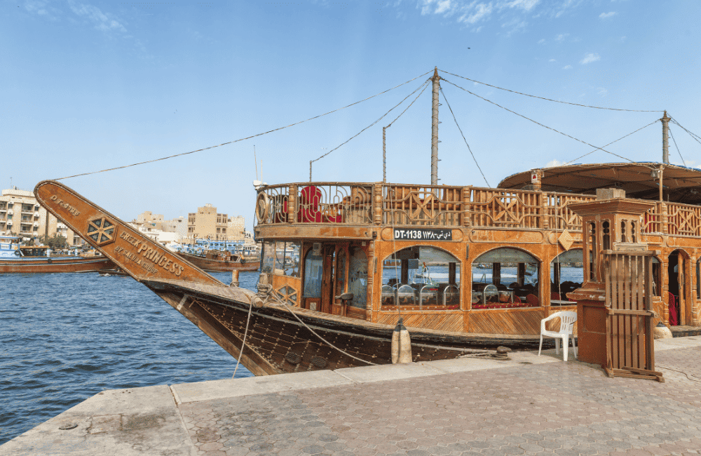 Cruise in Dubai Creek