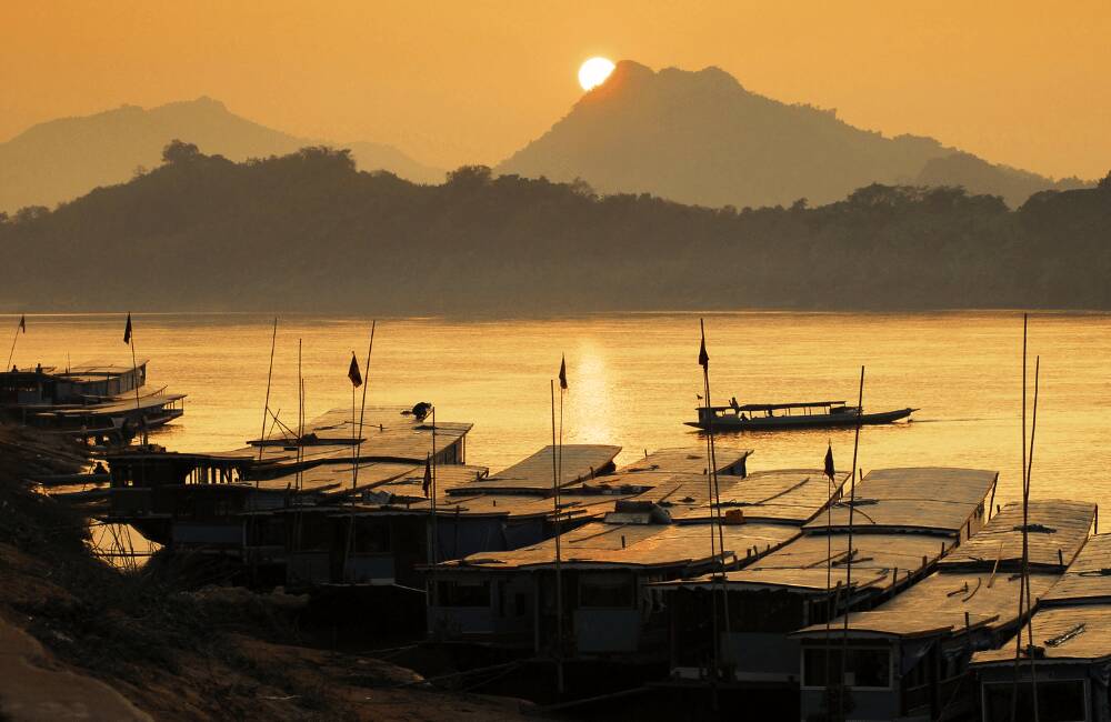 full guide Laos experience