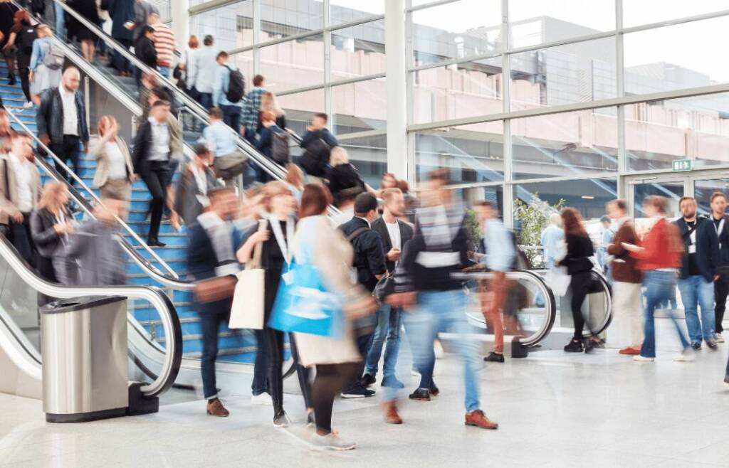 Airport crowds in december