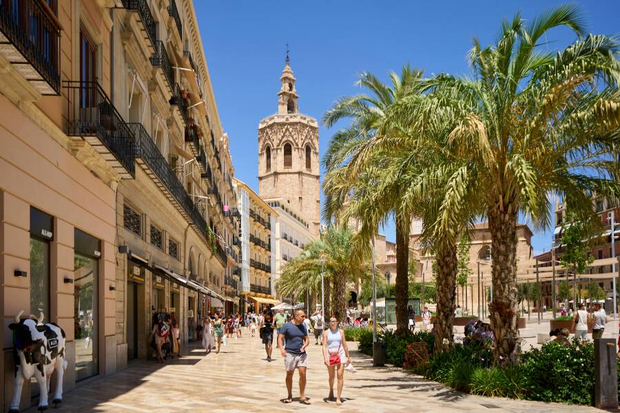 Valencia to watch the solar eclipse